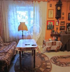Продается 3-к квартира, 1/1 эт., ул Строителей, д. 8, Квартиры, На продажу