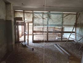 Коммерческая недвижимость, На продажу