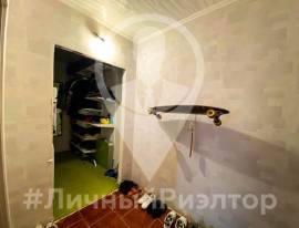 Продается 1-к квартира, 1/5 эт., ул Связи, д. 14, Квартиры, На продажу