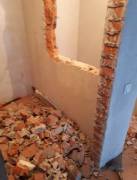 Демонтаж стен из кирпича и бетона