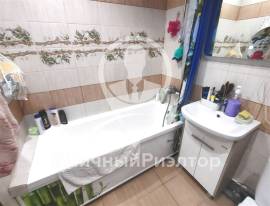 Продается 2-к квартира, 5/5 эт., ул Связи, д. 16, Квартиры, На продажу