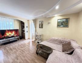Рязань, Продается 3-к квартира, 6/9 эт., Первомайский пр-кт, д. 74 к 1, Квартиры, На продажу, Центр