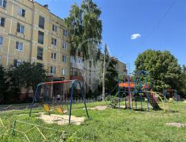 Новомичуринск, Продается 2-к квартира, 5/5 эт., мкр Д, д. 19Д, Квартиры, На продажу