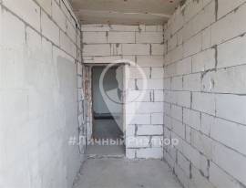 Квартиры, На продажу