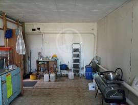 Коммерческая недвижимость, На продажу