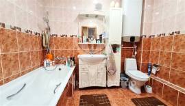 Рязань, Продается 4-к квартира, 1/4 эт., ул Садовая, д. 23, Квартиры, На продажу