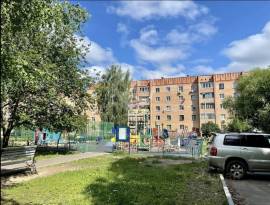 Продается 3-к квартира, 5/5 эт., д. 126, Квартиры, На продажу