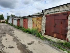 Гаражи, На продажу