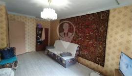 Квартиры, На продажу
