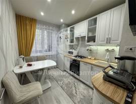 Новомичуринск, Продается 3-к квартира, 5/5 эт., мкр Д, д. 6Д, Квартиры, На продажу