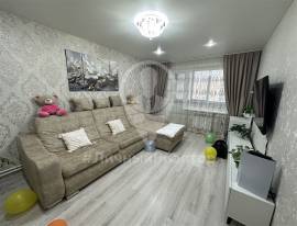 Новомичуринск, Продается 3-к квартира, 5/5 эт., мкр Д, д. 6Д, Квартиры, На продажу
