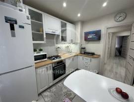 Новомичуринск, Продается 3-к квартира, 5/5 эт., мкр Д, д. 6Д, Квартиры, На продажу