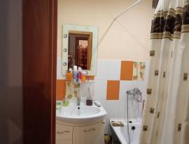 Продается 2-к квартира, 2/2 эт., ул Горького, д. 5а, Квартиры, На продажу