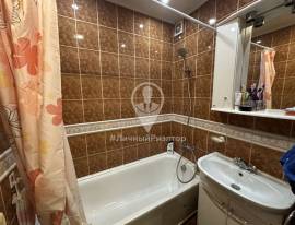 Рязань, Продается 2-к квартира, 1/10 эт., ул Бирюзова, д. 2 к 1, Квартиры, На продажу