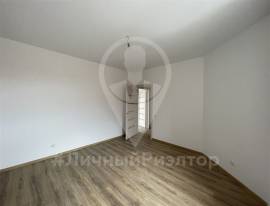 Квартиры, На продажу