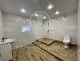 Квартиры, На продажу