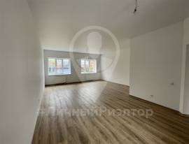 Квартиры, На продажу