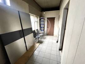 Коммерческая недвижимость, На продажу