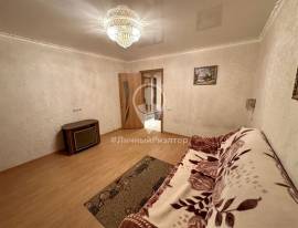 Продается 2-к квартира, 1/2 эт., д. 341, Квартиры, На продажу