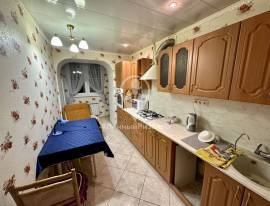 Продается 2-к квартира, 1/2 эт., д. 341, Квартиры, На продажу