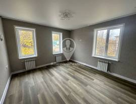 Рыбное, Продается 2-к квартира, 2/2 эт., пл Ленина, д. 10, Квартиры, На продажу