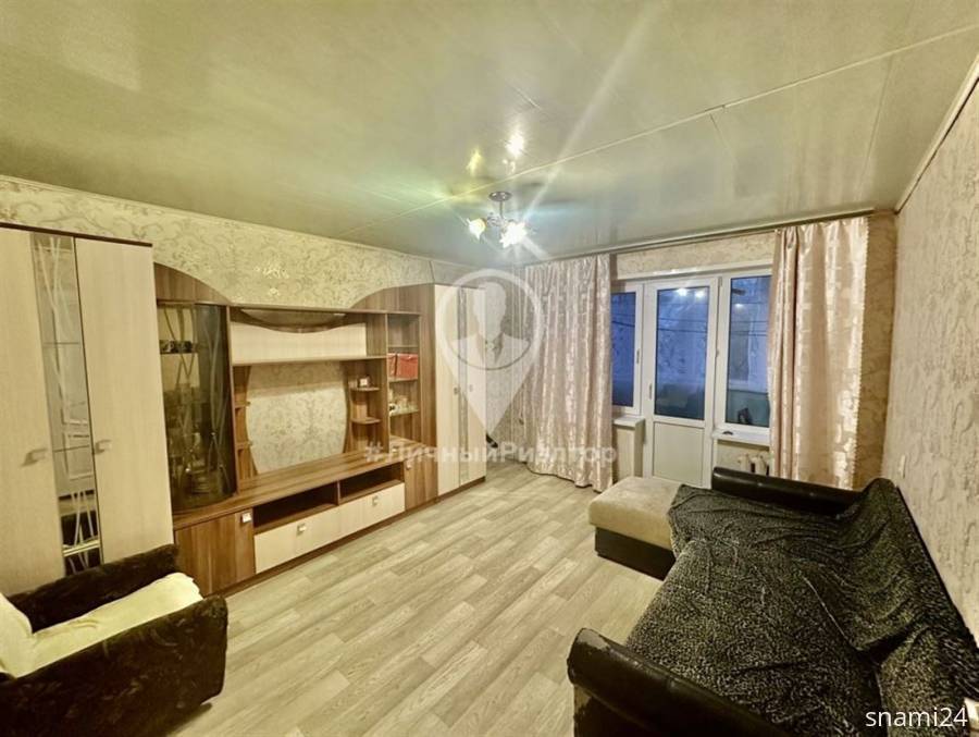 Рязань, Продается 3-к квартира, 1/5 эт., ул Сельских Строителей, д. 1, Квартиры, На продажу