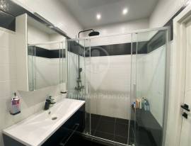 Продается 3-к квартира, 7/17 эт., 1-й Бульварный проезд, д. 2, Квартиры, На продажу