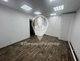 Продается 1-к квартира, 1/18 эт., пр-д Бульвар Оптимистов, д. 10, Квартиры, На продажу