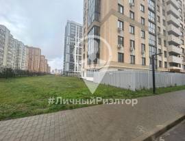 Продается 1-к квартира, 1/18 эт., пр-д Бульвар Оптимистов, д. 10, Квартиры, На продажу