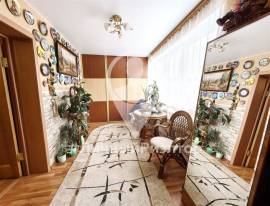 Квартиры, На продажу