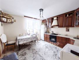 Квартиры, На продажу