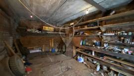 Гаражи, На продажу