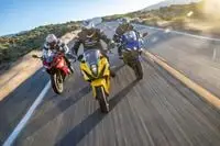 Сравнение спортбайков: Suzuki GSX-8R, Triumph Daytona 660, Yamaha YZF-R7