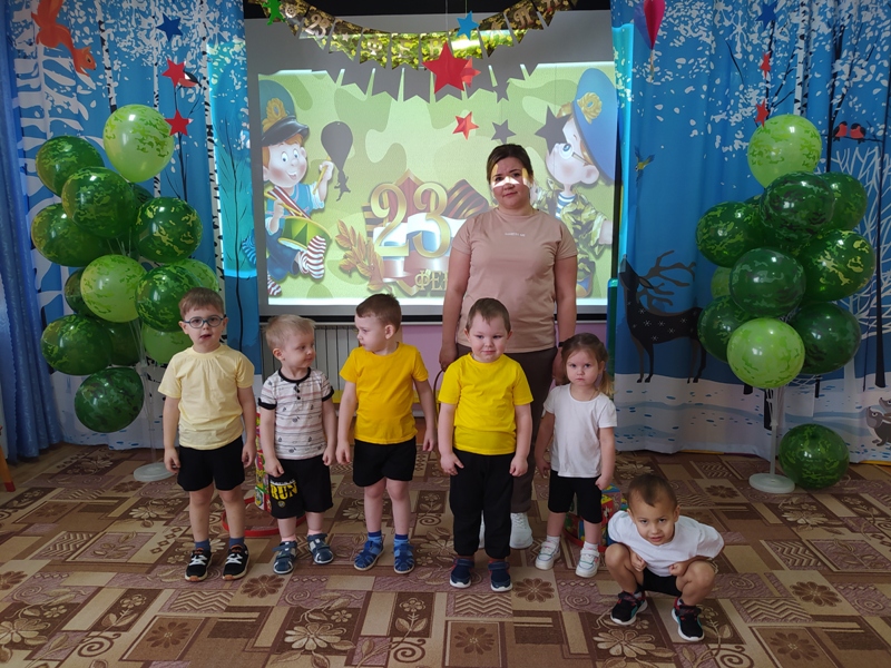 Праздник 23 февраля в младших группах