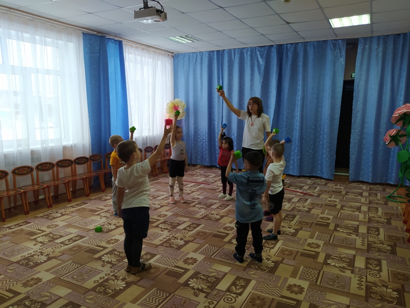 Физкультурный досуг. Средняя группа