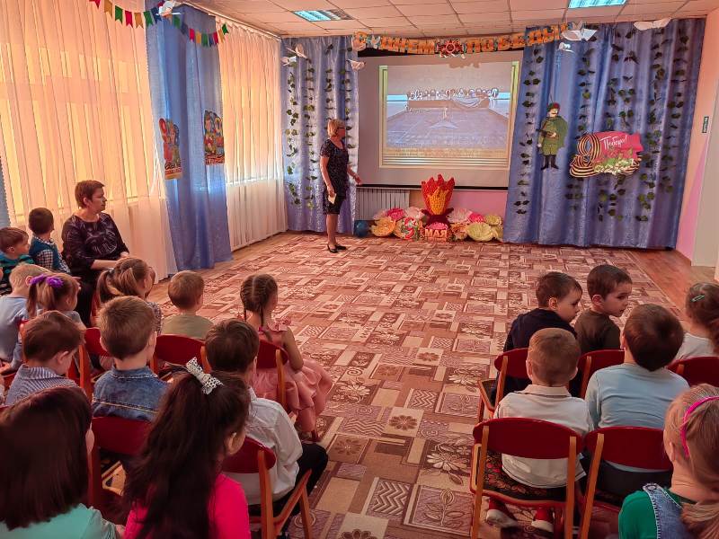 Утренник, посвященный празднику 9 мая