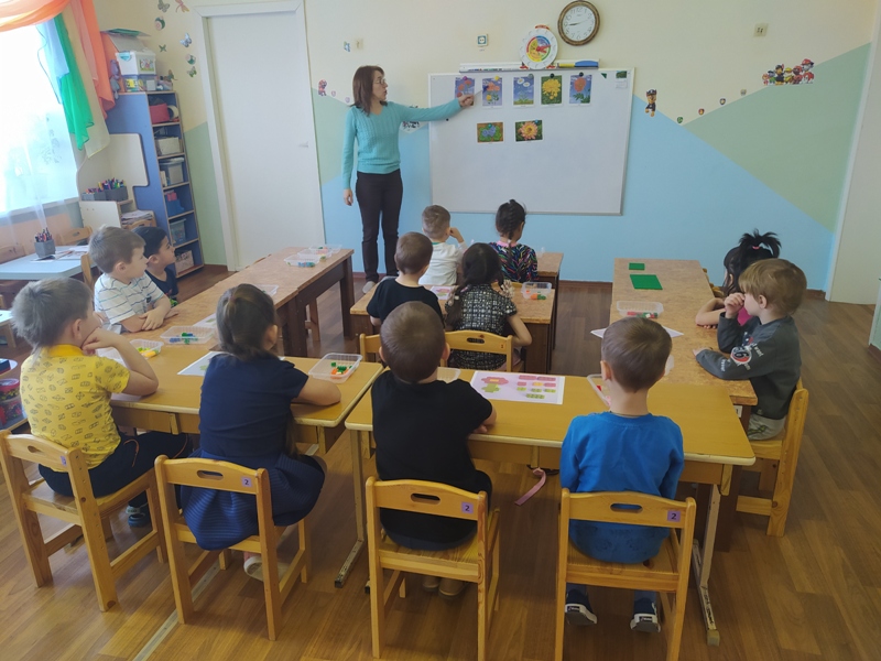 ЛЕГО – цветок. Средняя группа