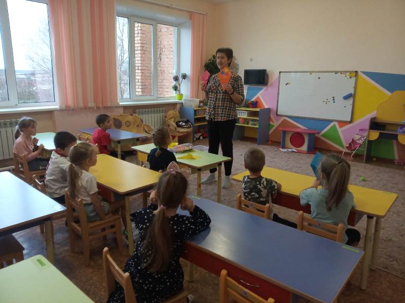 Букет для мамы. Старшая группа