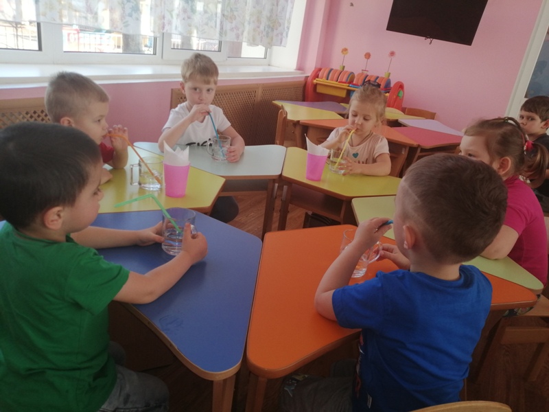 Буря в стакане. Группа "Лучики"