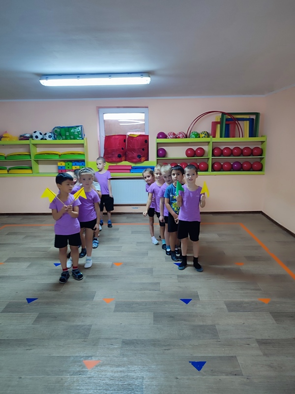 Спортивный досуг "Осенние забавы"