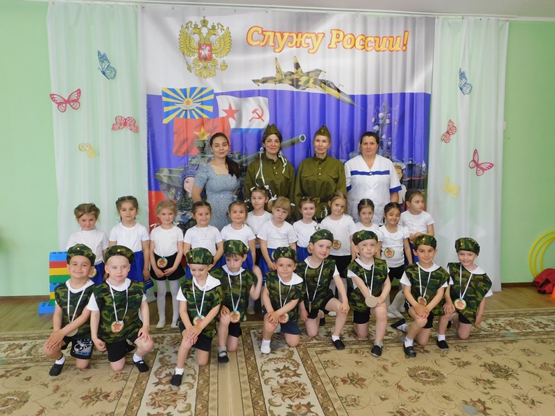 музыкально-спортивное развлечение "Что такое День Победы" в группе Морячки