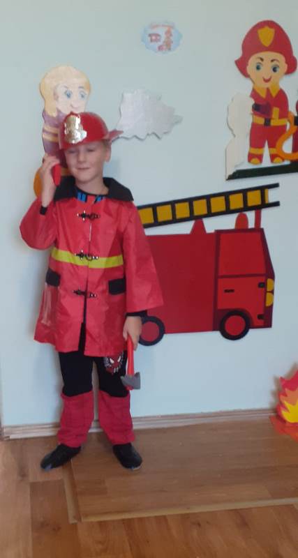 Расширение знаний детей по теме "Профессии"