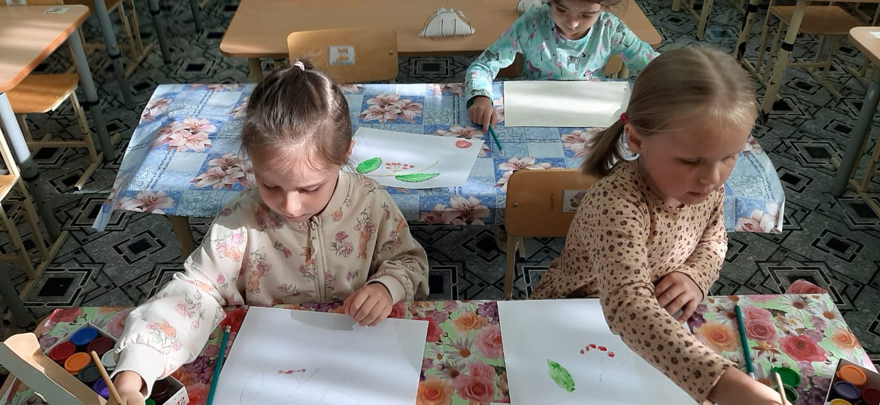 Веточки рябины