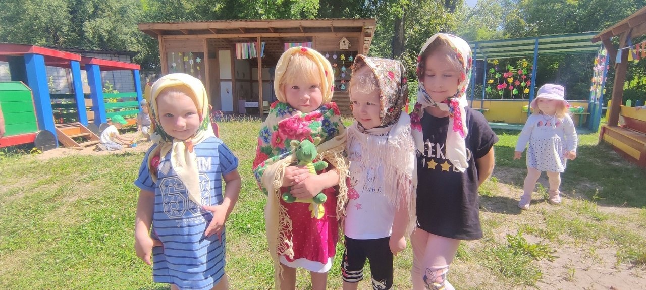 День русского платка