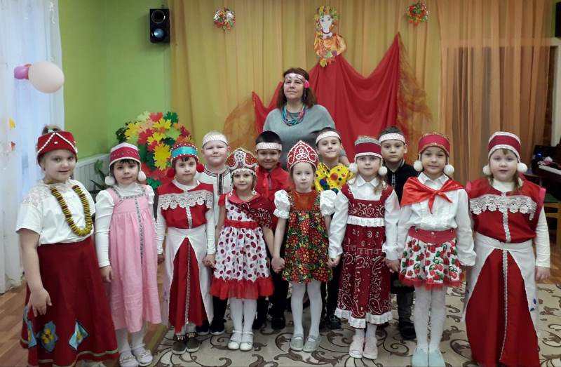 Спортивно-фольклорный праздник "Осенние забавы"