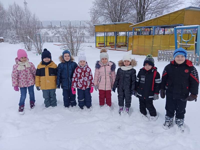 Мы зимой не заскучаем! Эх, веселые деньки!