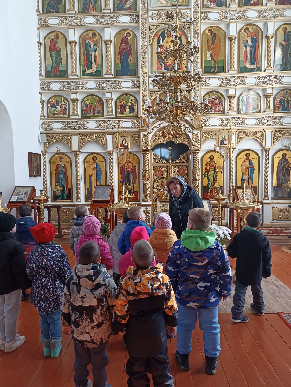 Экскурсия в храм.