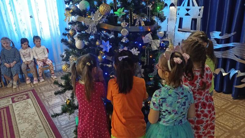 Прощание с елкой!