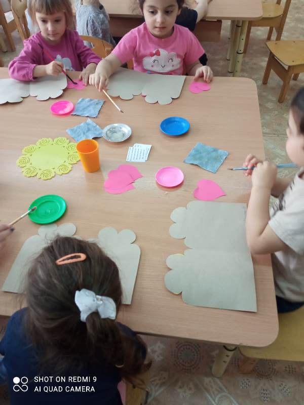 Подарки малышей любимым мамам