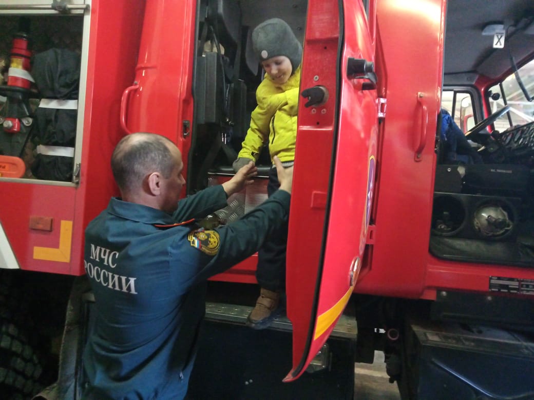 Экскурсия в пожарно-спасательную часть